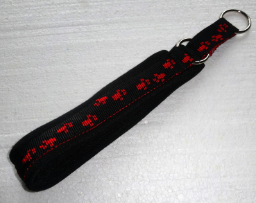 Nylonhalsband gepolstert mit Stop schwarz mit rotem Pfotendesign 20mm 37-40cm