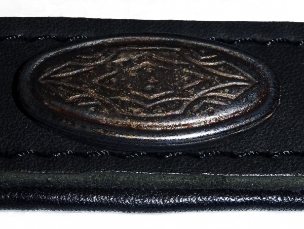 Schmucklederhalsband